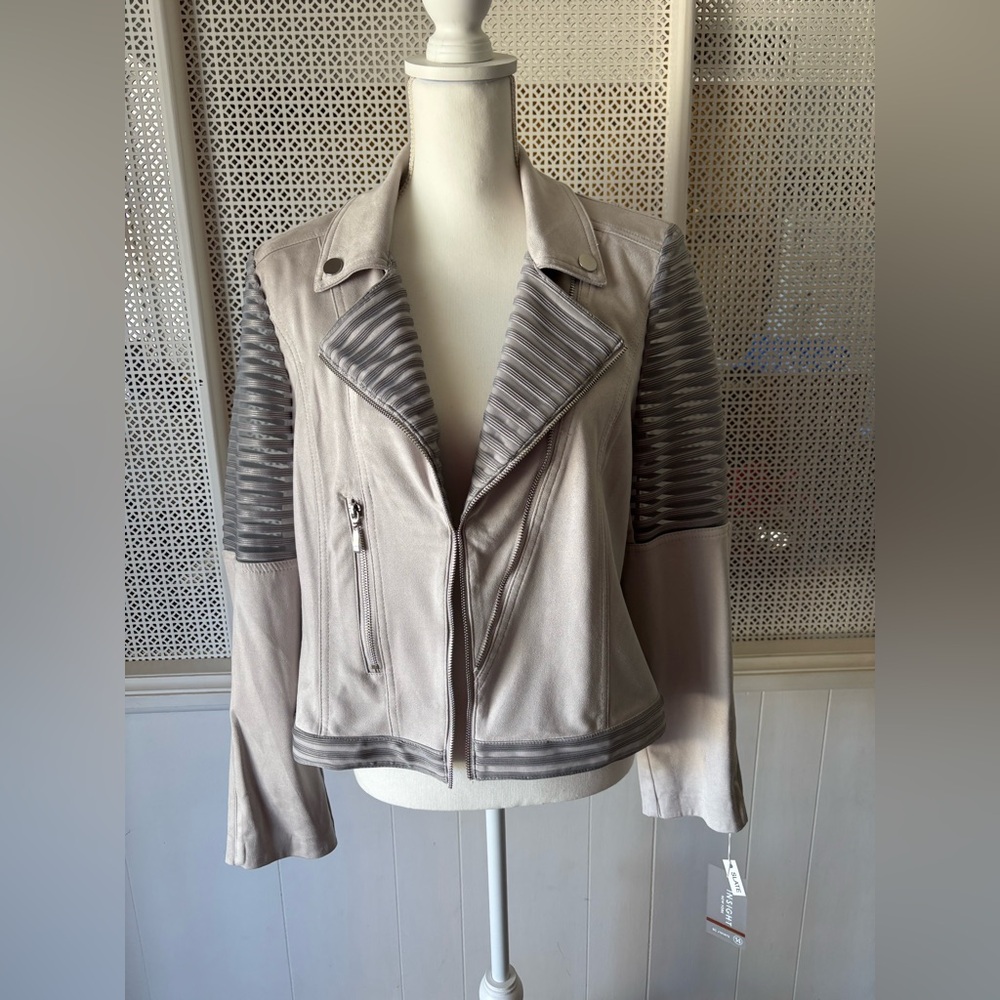New Women’s Insight NY Faux Suede Jacket With Mesh Lined Accents